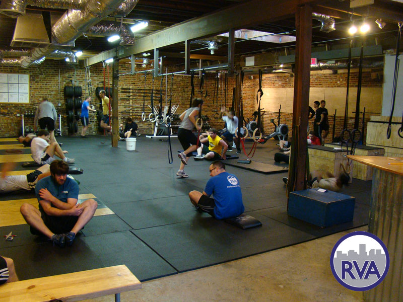 crossfit, fitness, gym, richmond, sit-ups, ring dips, squats, girls